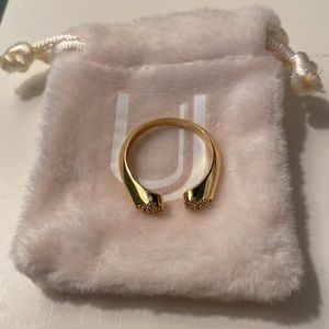 EUC Uncommon James Tribeca Ring Gold